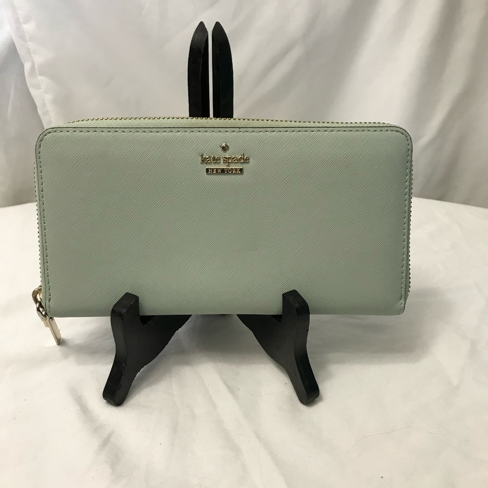 Kate Spade Light/Mint Green Full Zip Long Wallet EUC